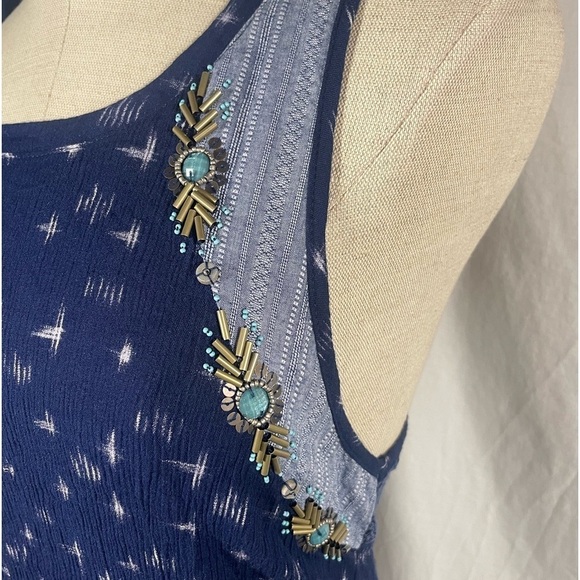 Miss Me Beaded Floral Navy Top Size Small - Picture 3 of 7